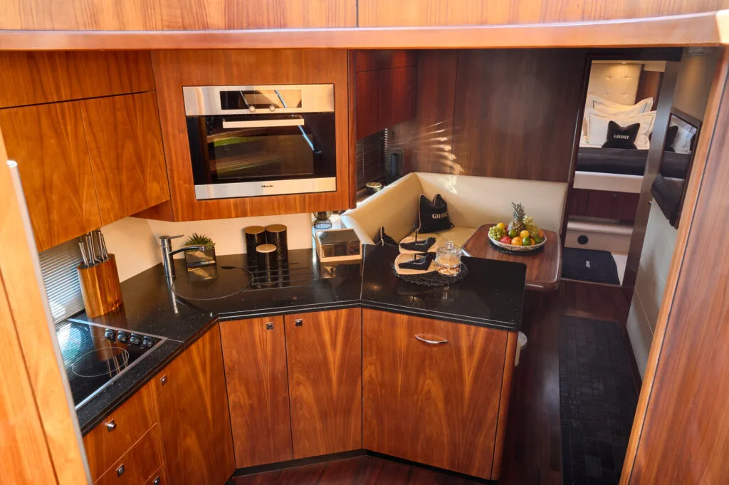 Sunseeker Predator 72